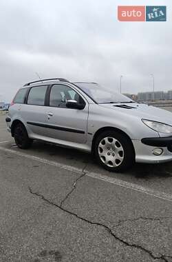 Универсал Peugeot 206 2002 в Киеве