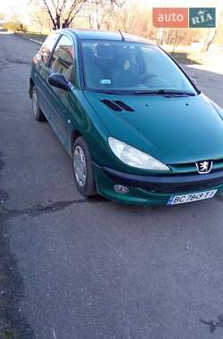 Хетчбек Peugeot 206 2000 в Жовкві