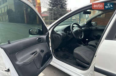 Хэтчбек Peugeot 206 2007 в Белой Церкви