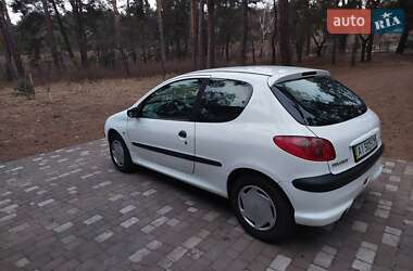 Хетчбек Peugeot 206 2006 в Чернігові