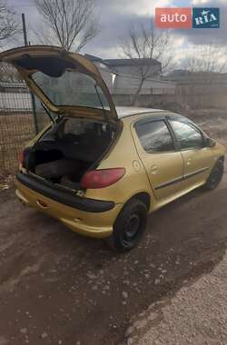 Хэтчбек Peugeot 206 2005 в Львове