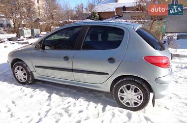 Хэтчбек Peugeot 206 2002 в Днепре