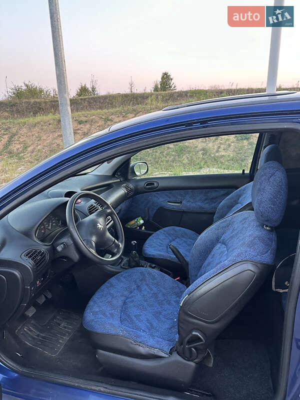 Хетчбек Peugeot 206 2000 в Жмеринці
