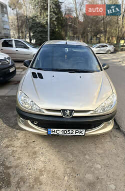 Седан Peugeot 206 2009 в Львове