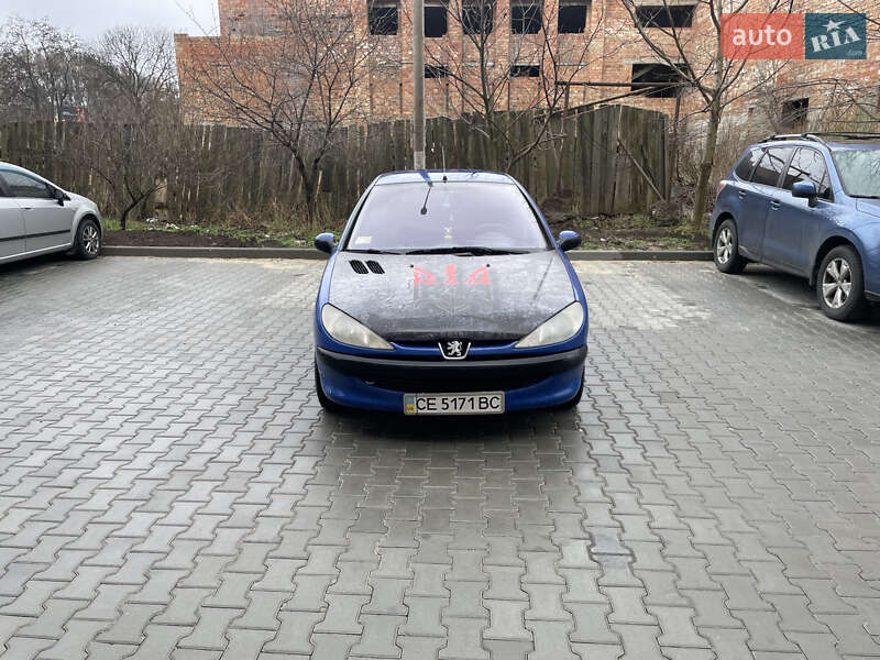 Хетчбек Peugeot 206 2003 в Чернівцях