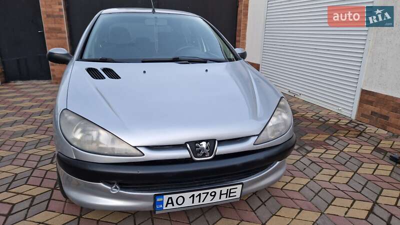 Peugeot 206 2001