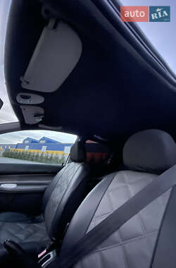 Хетчбек Peugeot 206 2002 в 