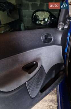 Хетчбек Peugeot 206 2006 в Макарові