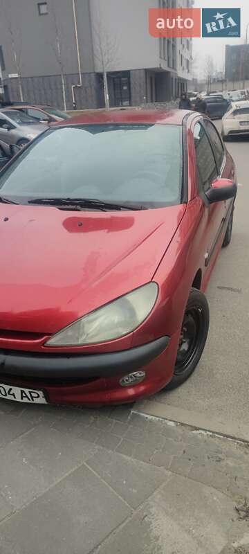 Хетчбек Peugeot 206 2004 в Києві