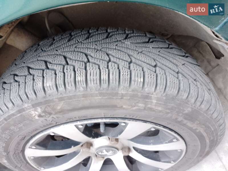 Хэтчбек Peugeot 206 2000 в Ужгороде