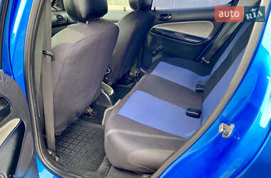 Хетчбек Peugeot 206 2005 в 