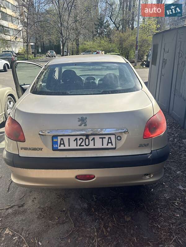Седан Peugeot 206 2006 в Києві