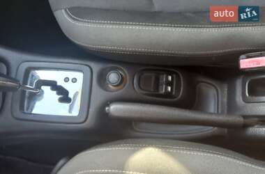 Хэтчбек Peugeot 206 2006 в 