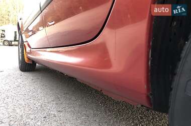 Седан Peugeot 206 2007 в 