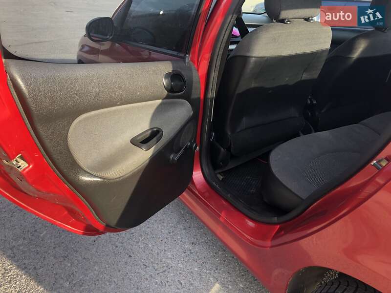 Седан Peugeot 206 2007 в Вінниці
