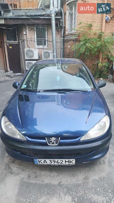 Хэтчбек Peugeot 206 2006 в Киеве