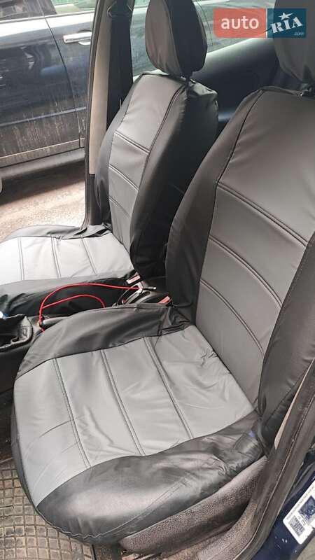 Хэтчбек Peugeot 206 2006 в Киеве