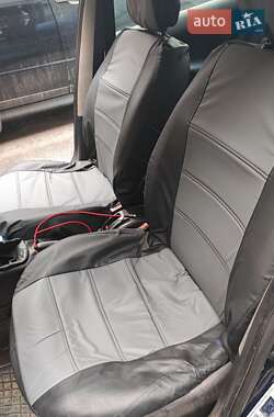 Хетчбек Peugeot 206 2006 в 