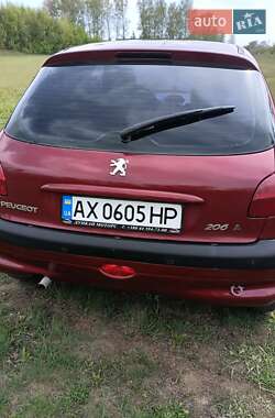 Хэтчбек Peugeot 206 2006 в 