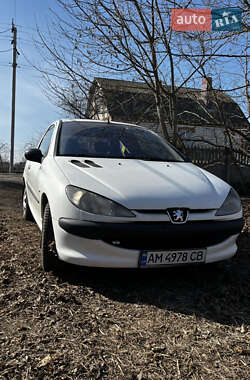 Хэтчбек Peugeot 206 2002 в Виннице