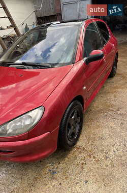Хэтчбек Peugeot 206 2007 в 