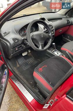 Хэтчбек Peugeot 206 2007 в 