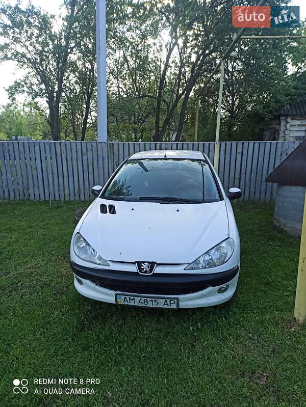 Седан Peugeot 206 2006 в Житомирі