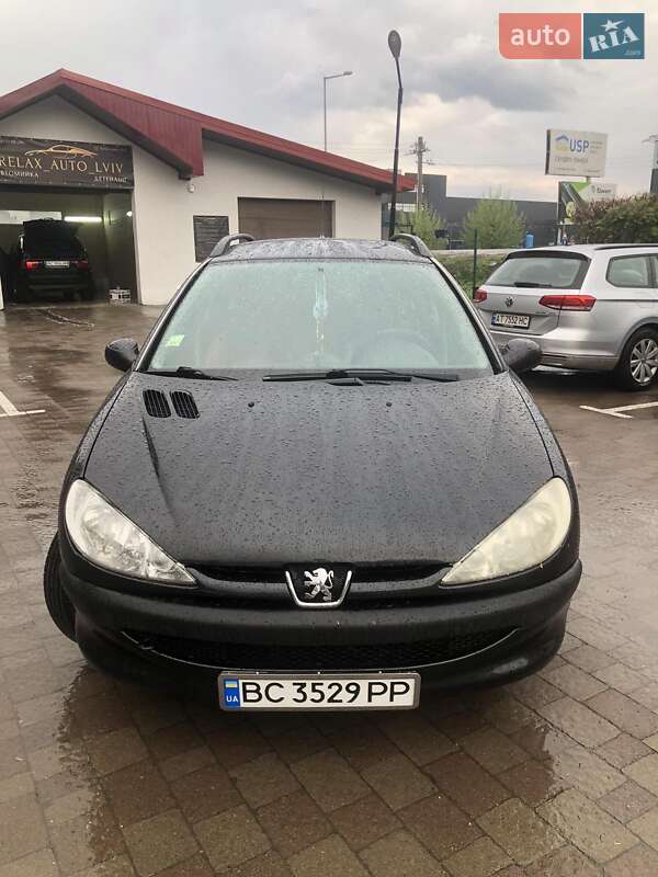 Универсал Peugeot 206 2004 в 