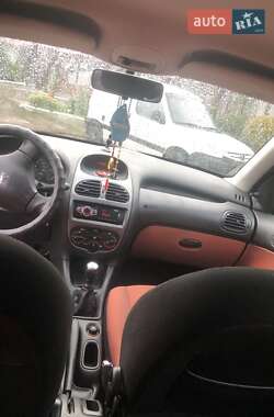 Универсал Peugeot 206 2004 в 