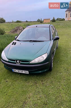 Хэтчбек Peugeot 206 2002 в Львове