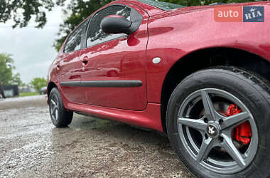 Хетчбек Peugeot 206 2007 в 