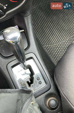 Хетчбек Peugeot 206 2008 в 