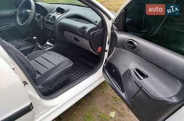 Седан Peugeot 206 2007 в 