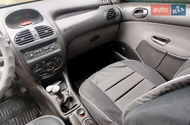 Седан Peugeot 206 2007 в 