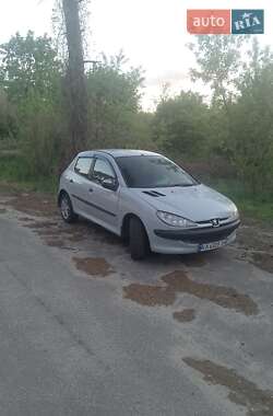 Хэтчбек Peugeot 206 2005 в Киеве