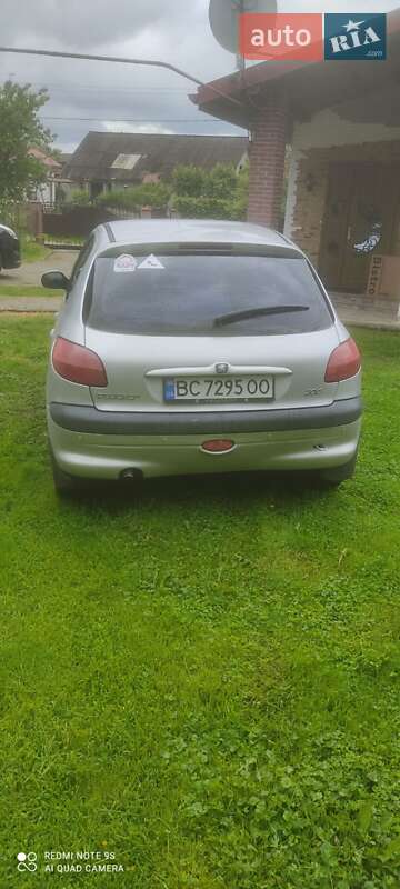 Хэтчбек Peugeot 206 2002 в Стрые