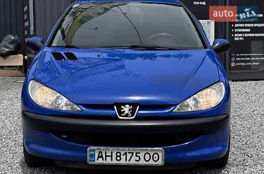 Хетчбек Peugeot 206 2006 в 