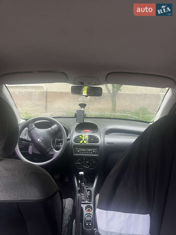 Седан Peugeot 206 2007 в Тлумаче