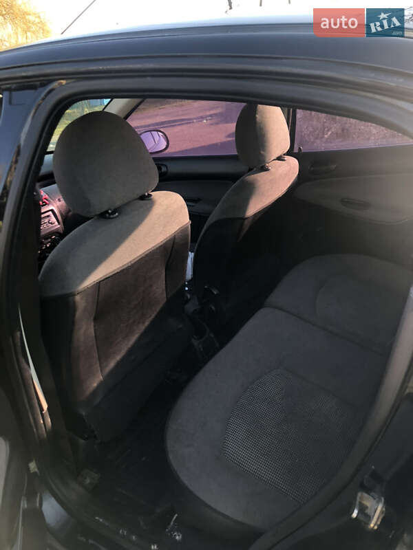 Седан Peugeot 206 2007 в Тлумаче