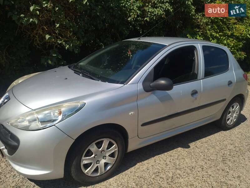 Peugeot 206 2012