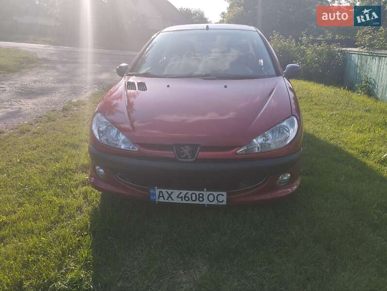 Седан Peugeot 206 2008 в Оринині