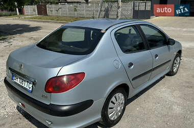 Седан Peugeot 206 2007 в 