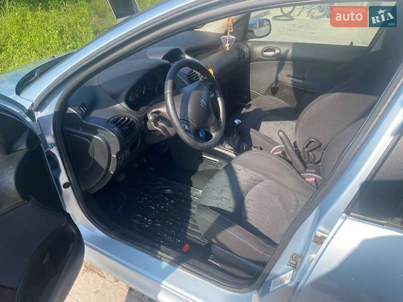 Универсал Peugeot 206 2002 в Дрогобыче фото 3 Универсал Peugeot 206 2002 в Дрогобыче