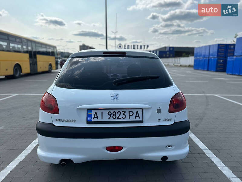Хэтчбек Peugeot 206 2008 в Белой Церкви