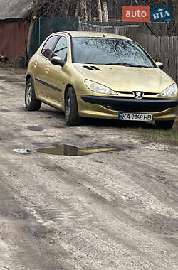 Хэтчбек Peugeot 206 2005 в Киеве