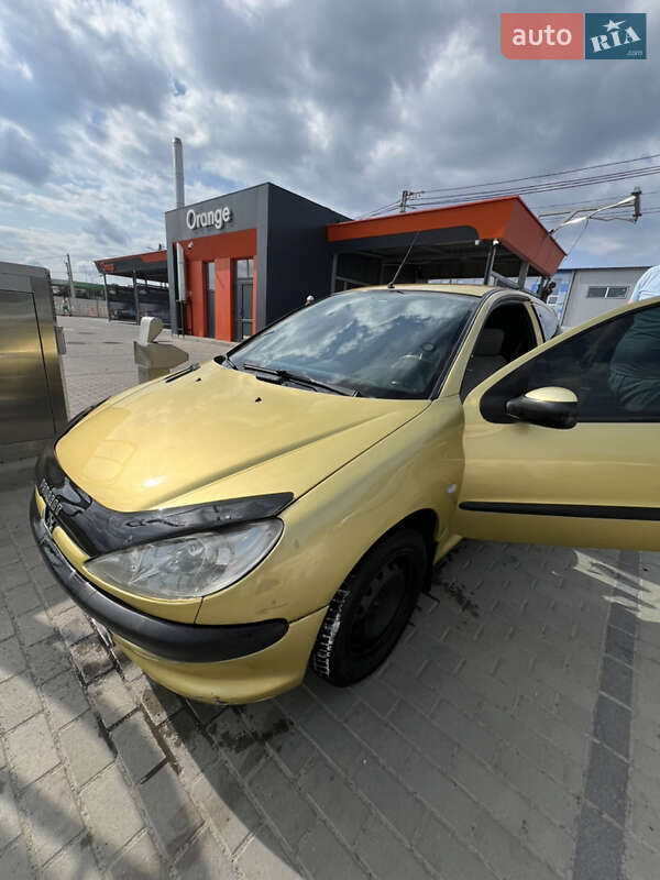Хетчбек Peugeot 206 2003 в Львові