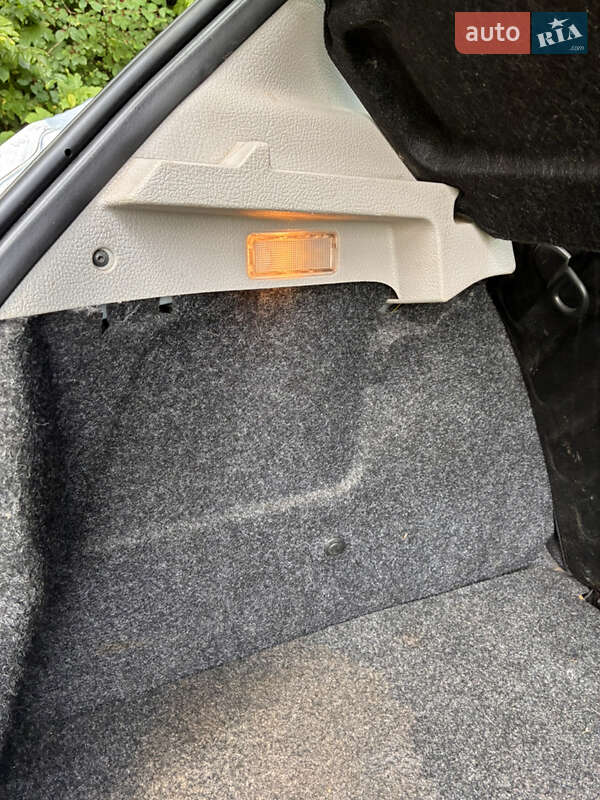 Хетчбек Peugeot 206 2003 в Кременчуці