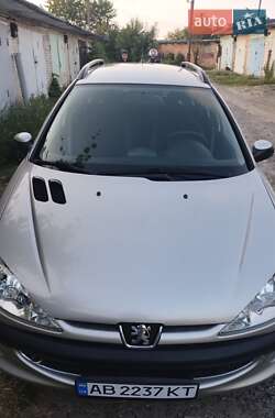 Хэтчбек Peugeot 206 2006 в Ладыжине