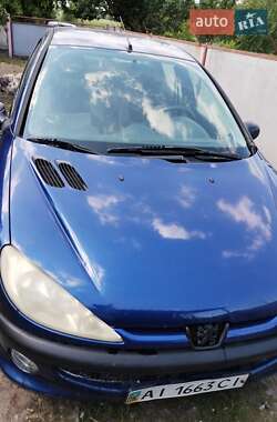 Седан Peugeot 206 2010 в Мироновке