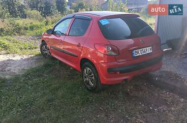 Хетчбек Peugeot 206 2011 в Рівному